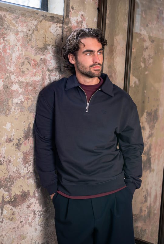 Essential Zip Sweater | Black Navy