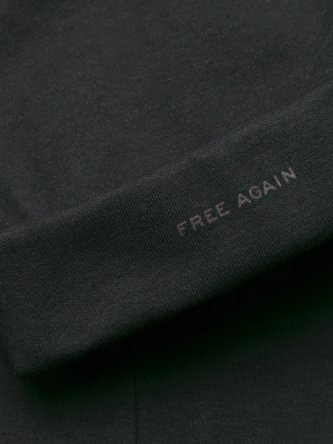 Freedom Fit Tee | Paint It Black - CLUB 24