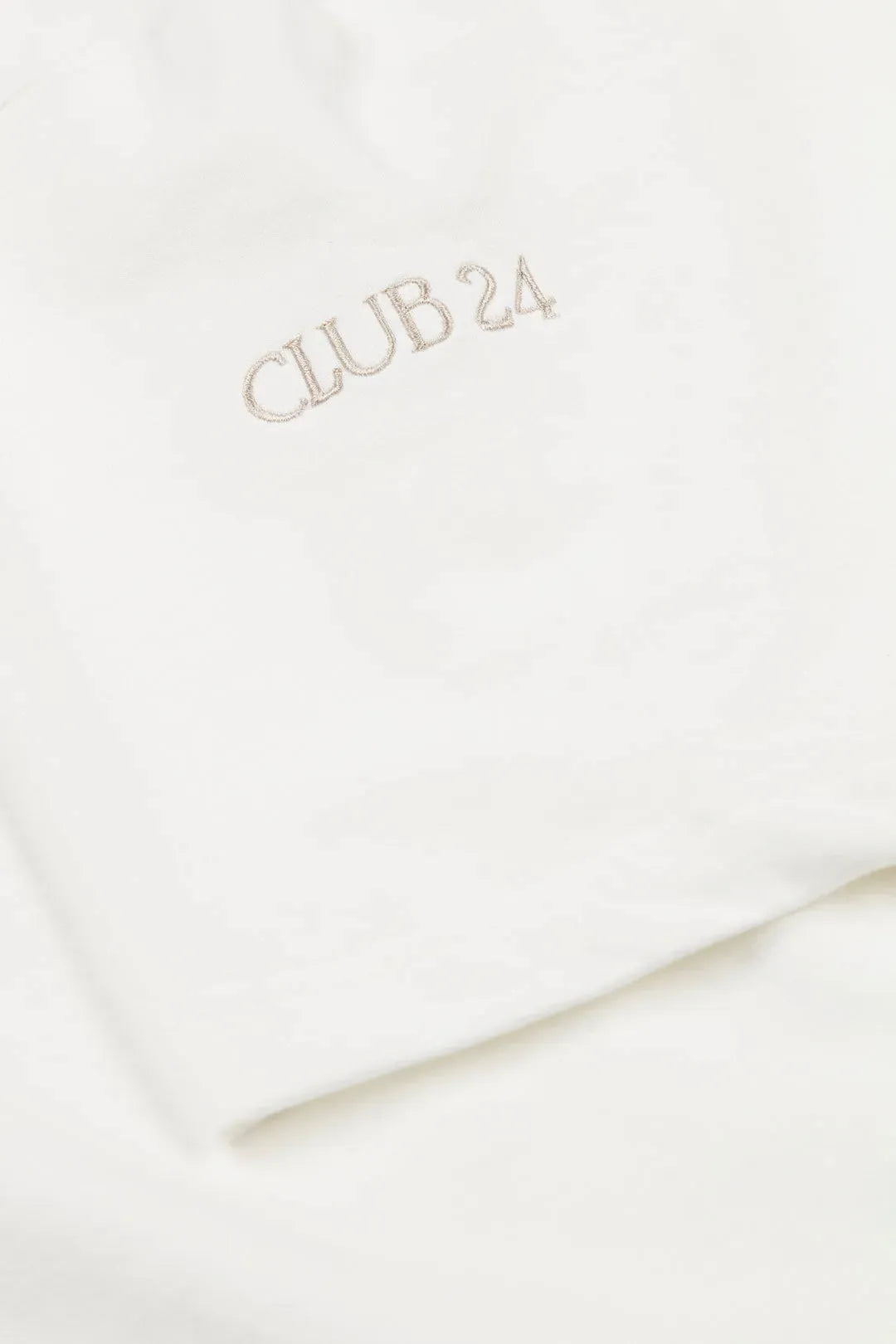 Club Tee | Off White - CLUB 24