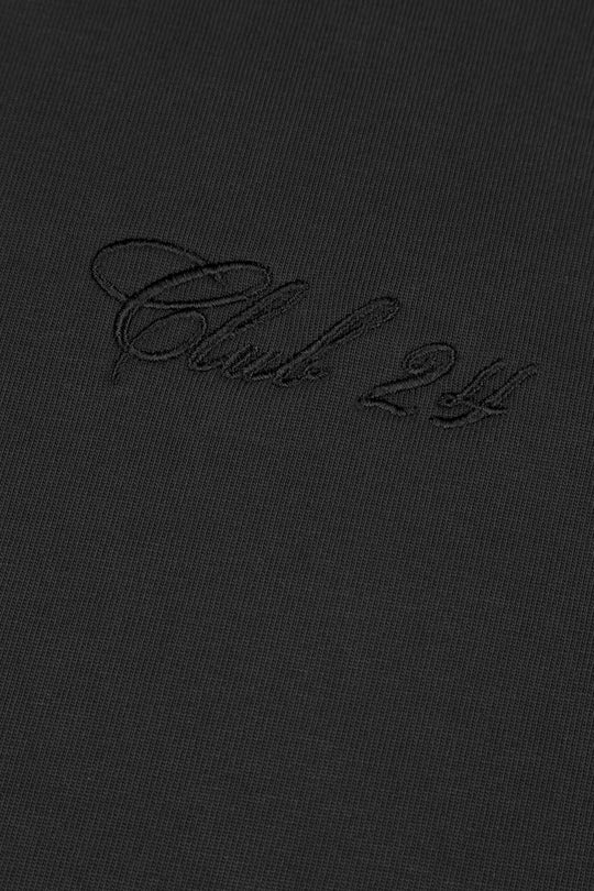 Signature Tee | Deep Black - CLUB 24