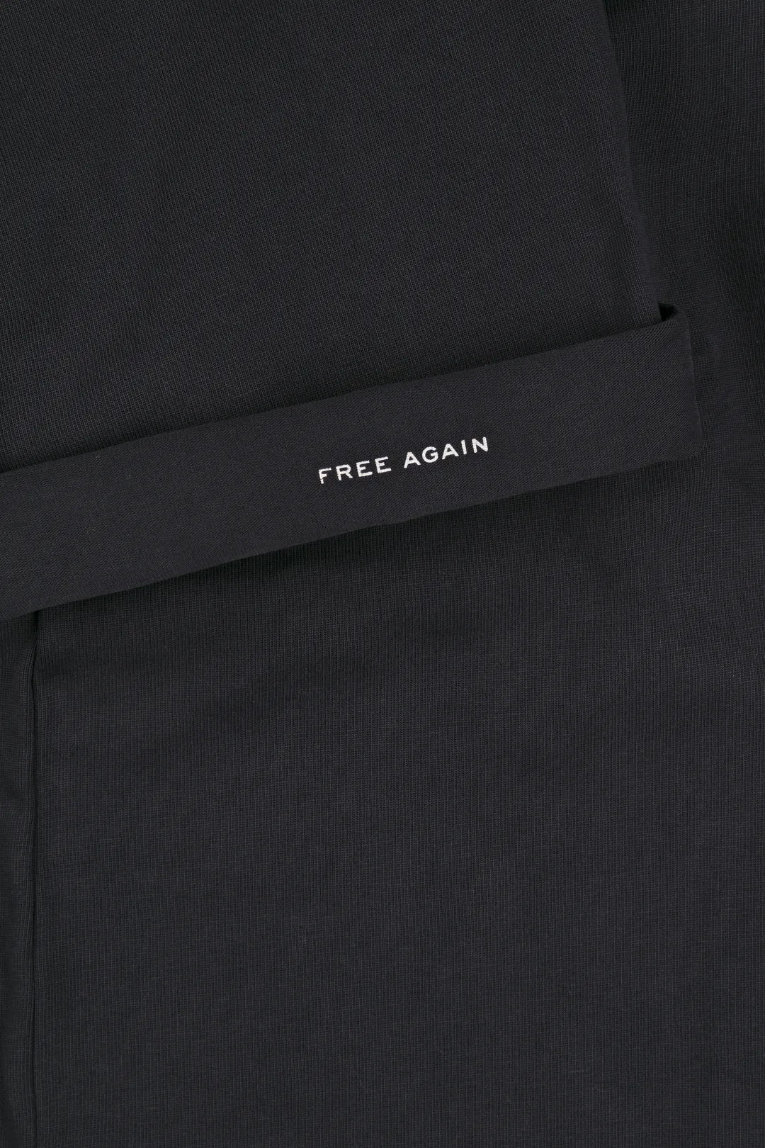 Signature Tee | Black Navy - CLUB 24