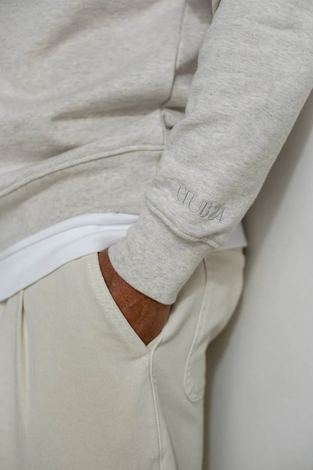 Essential Club Pullover
